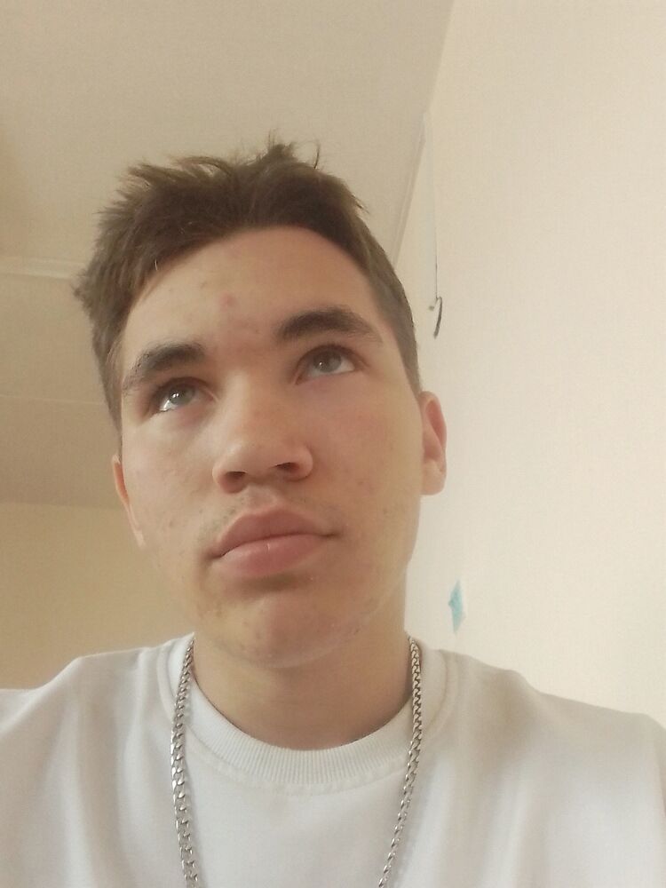  42560522  , 20 ,    
