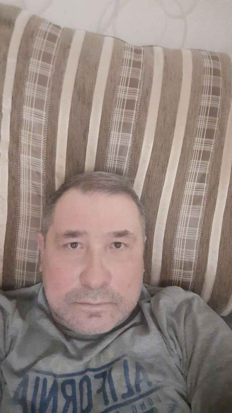  54660992  Pavel, 54 ,    