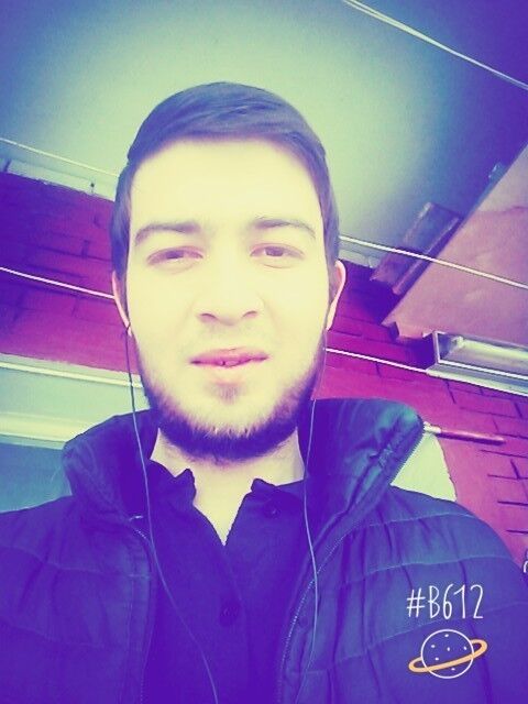  8737672  Timur, 31 ,    