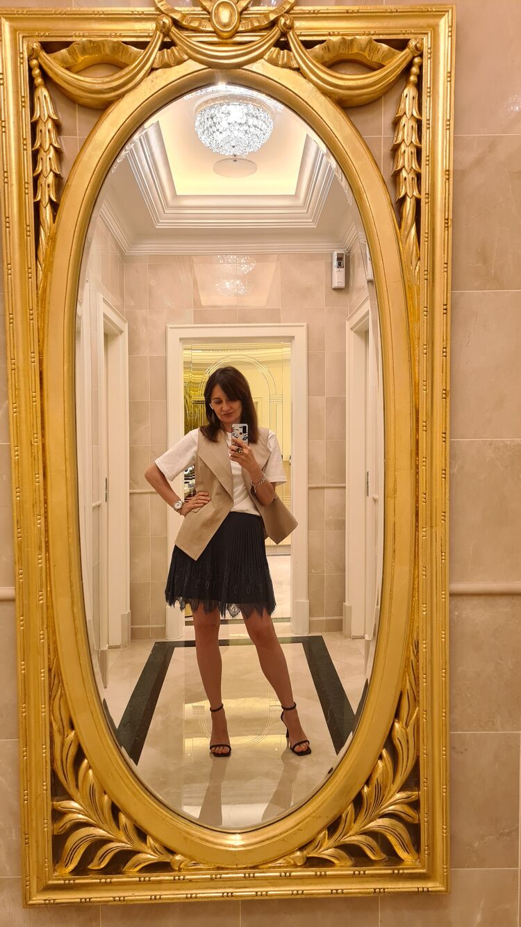  ,   Alina, 37 ,   c 