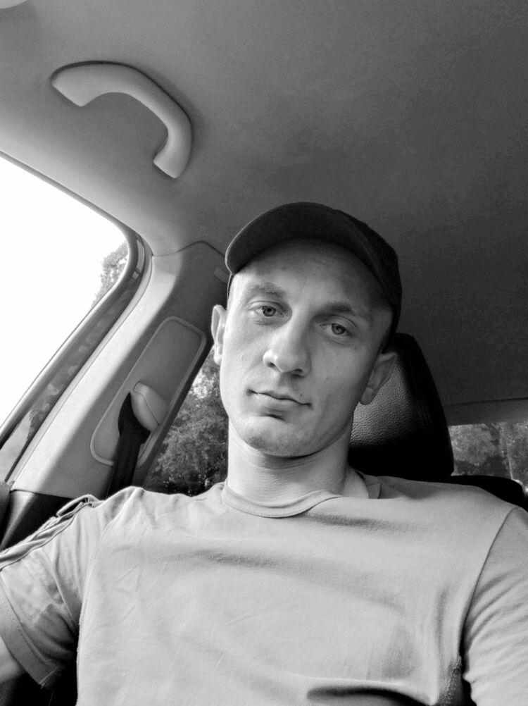  34789762  Vlad, 29 ,    