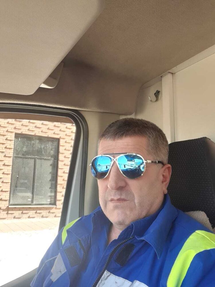  41989442  , 46 ,    