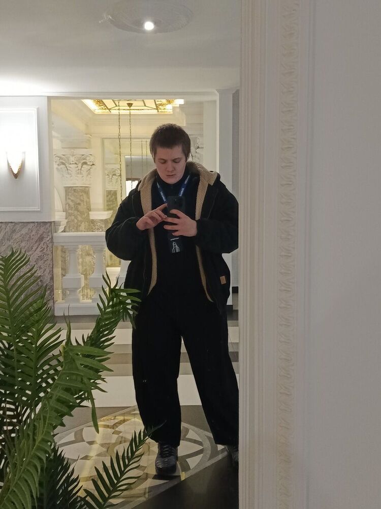  54673622  , 23 ,    -