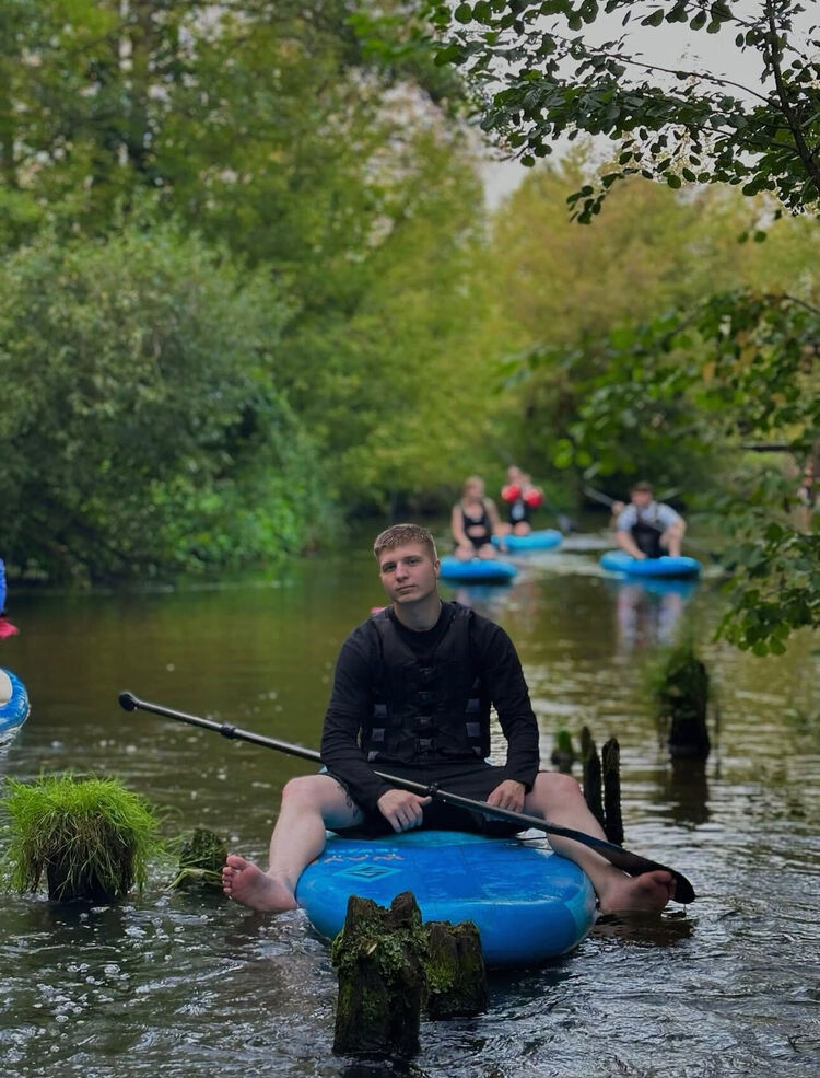  54407052  Vadzim, 20 ,    