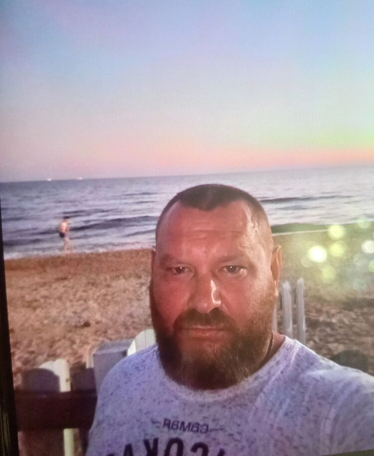  52698052  , 46 ,    --