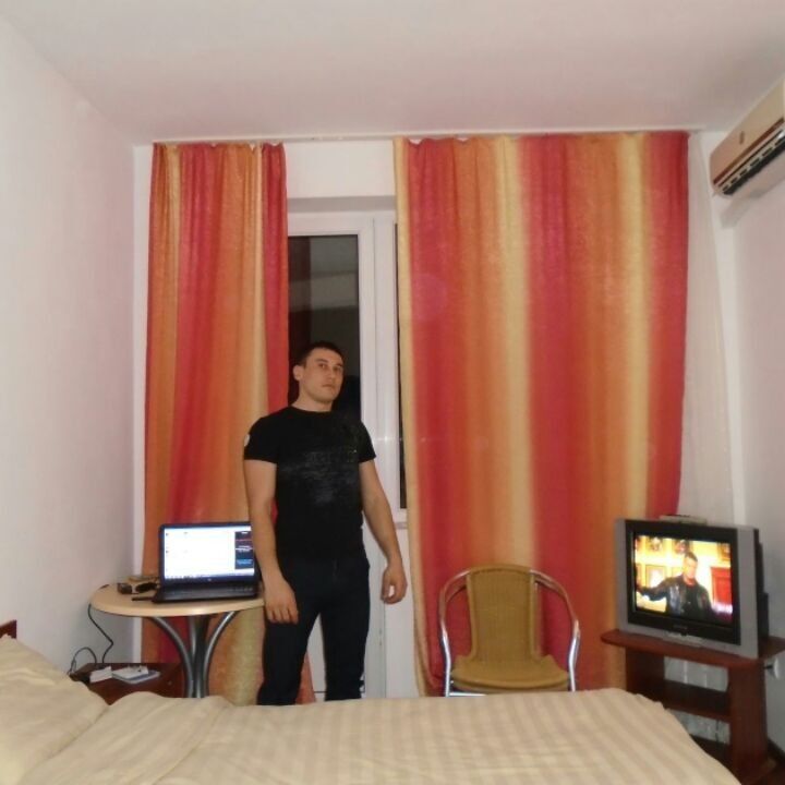  ,   Andrey, 37 ,   ,   , c 