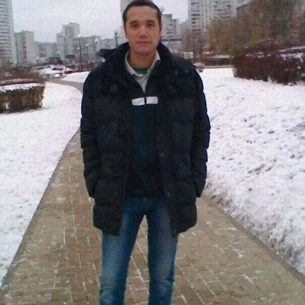  24694052  Jalil, 43 ,    