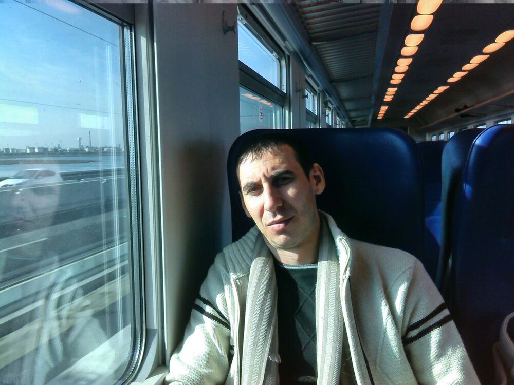  ,   Vitali, 44 ,   