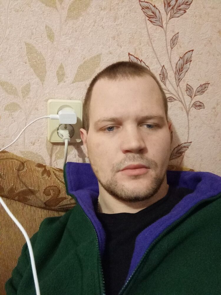  ,   Viktor, 34 ,   ,   , c , 