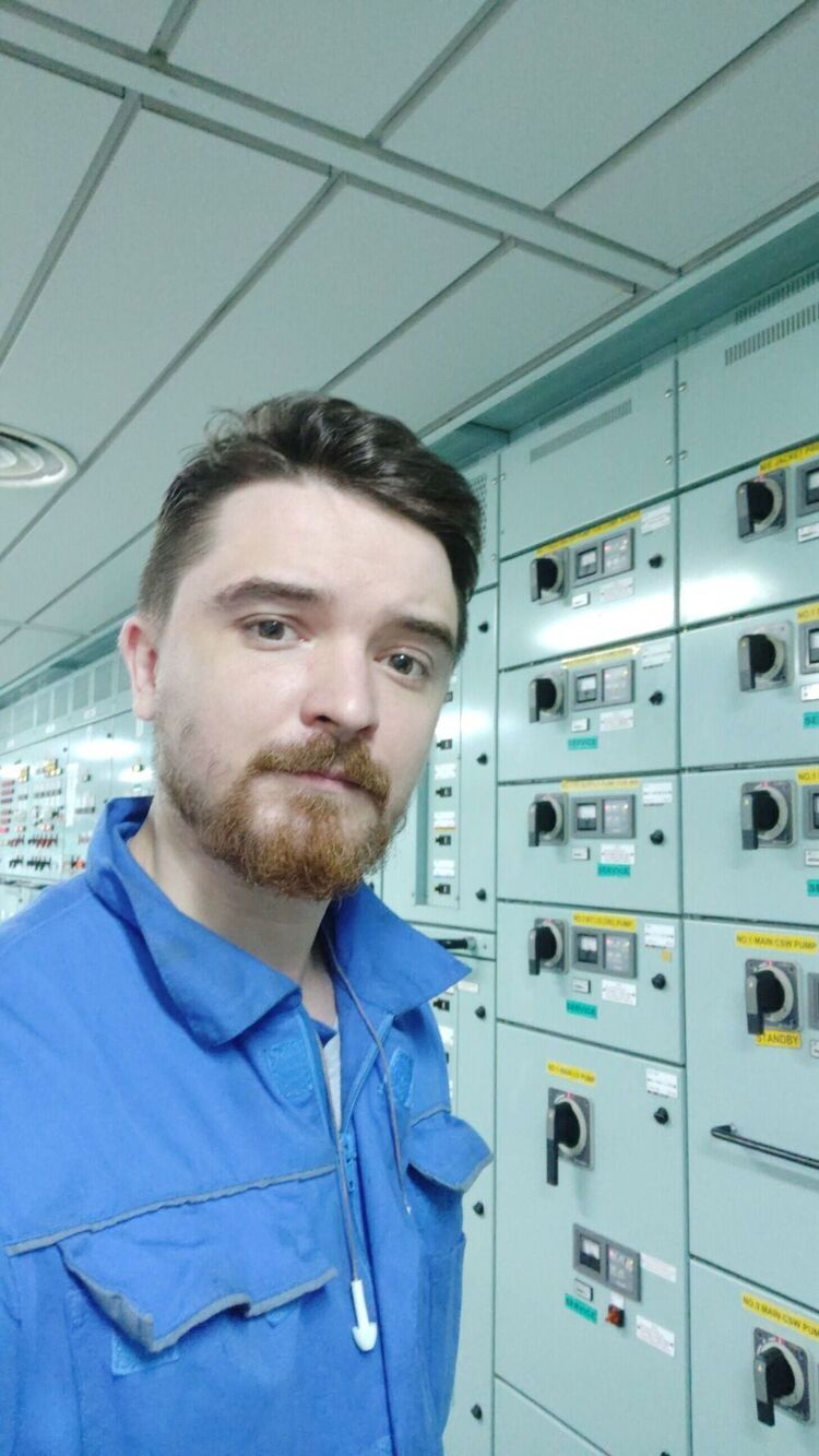  ,   Artem, 35 ,   ,   , c , 
