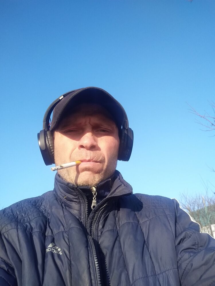  22766592  Syva, 50 ,    