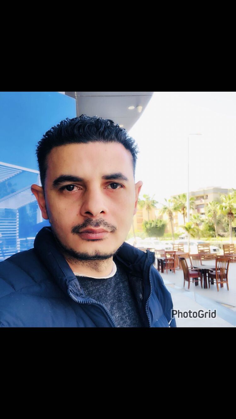  44487352  Ali, 25 ,    Az Zaqaziq