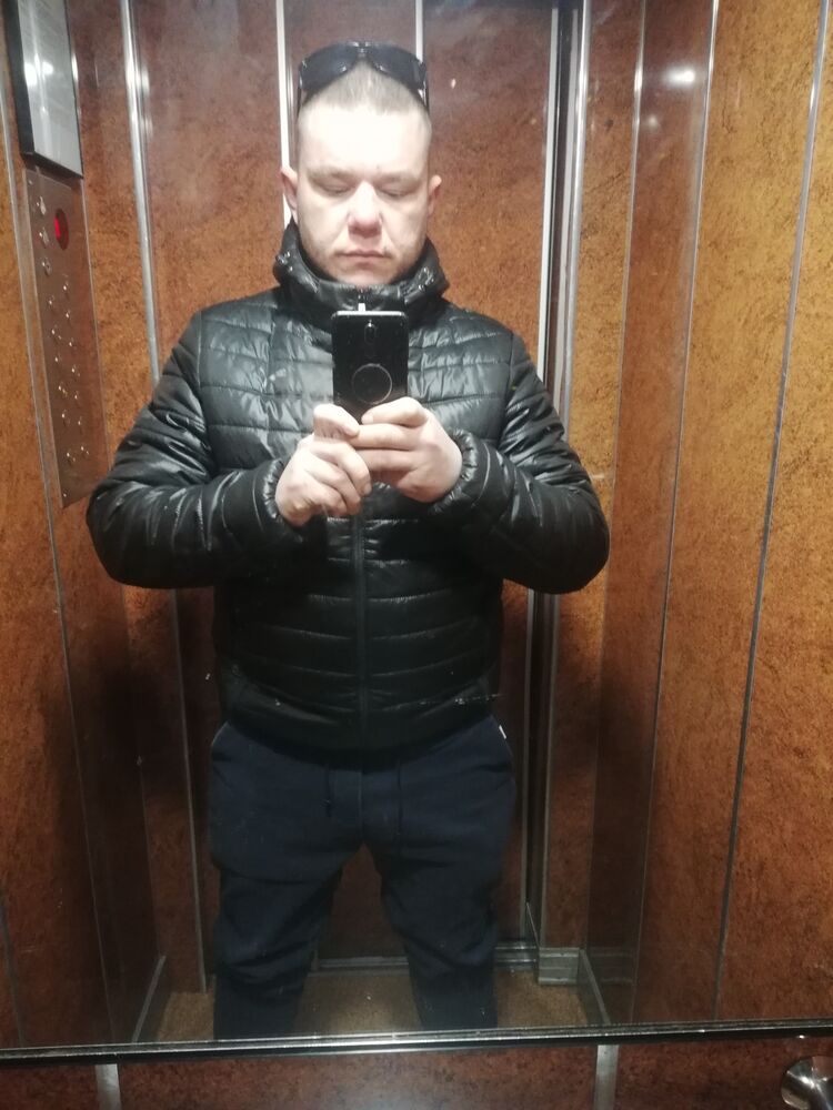  25350402  Markus, 35 ,    