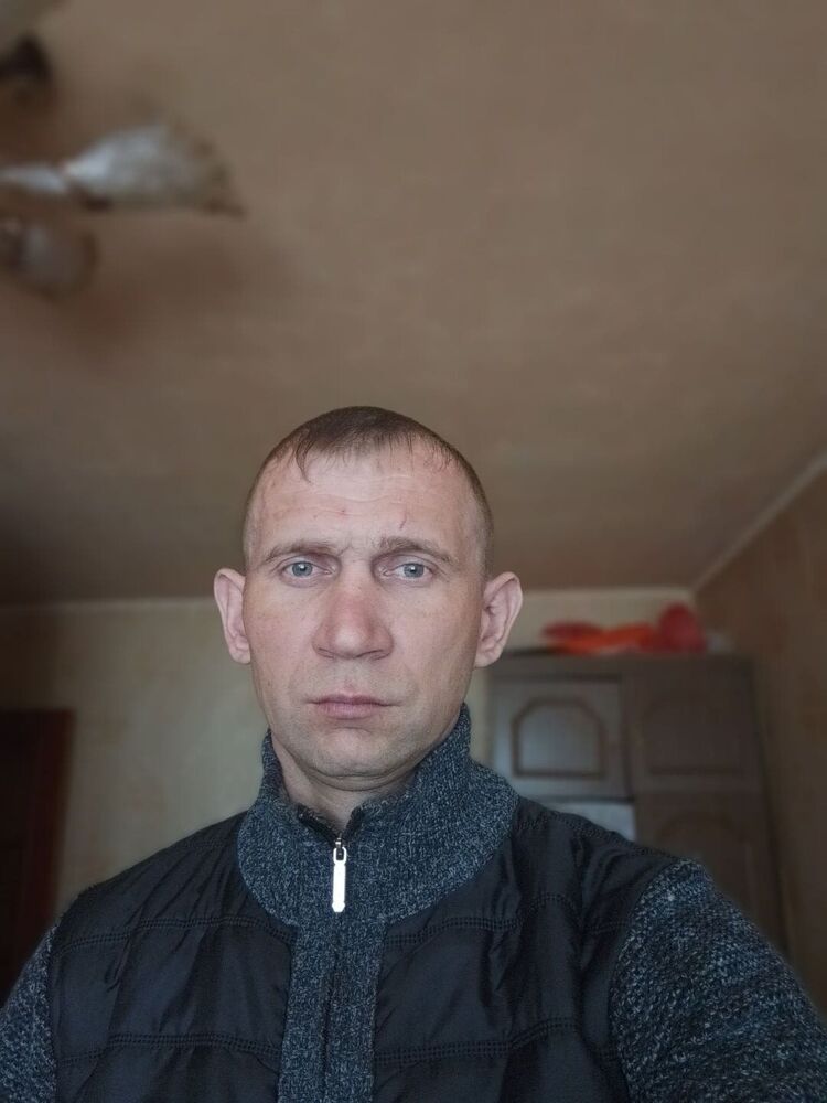  48764452  , 37 ,    