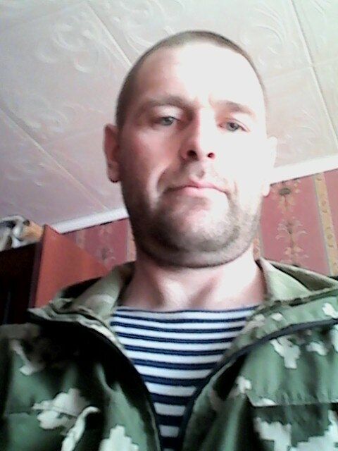  35698602  , 49 ,    