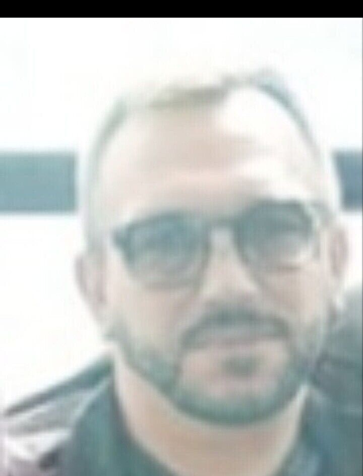  22199042  Alex, 55 ,    