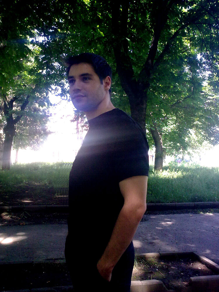  43107202  Zaur, 40 ,    