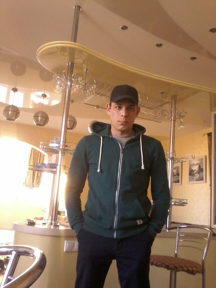  ,   Renat, 37 ,   ,   , c 