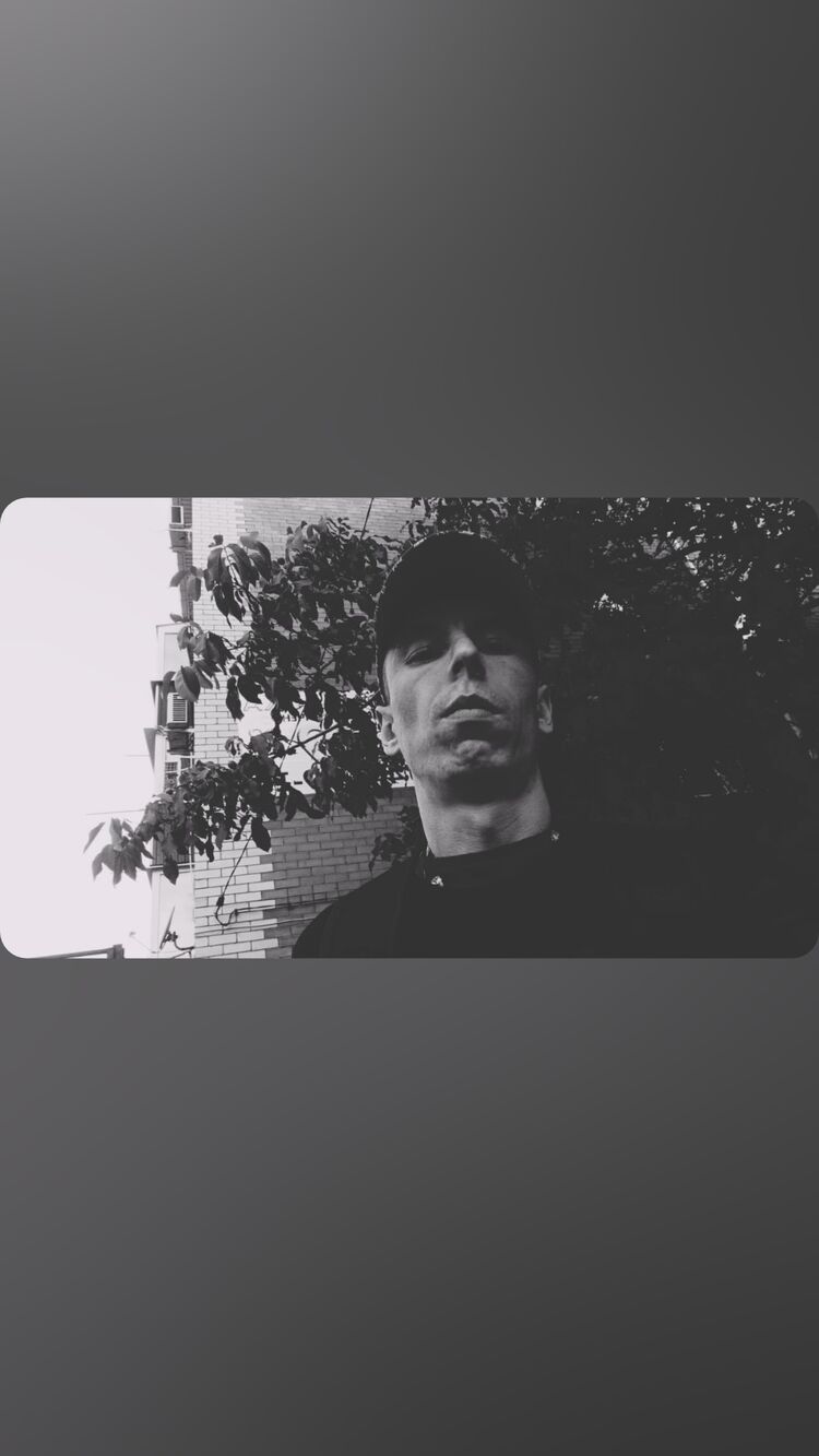  49464902  , 34 ,    