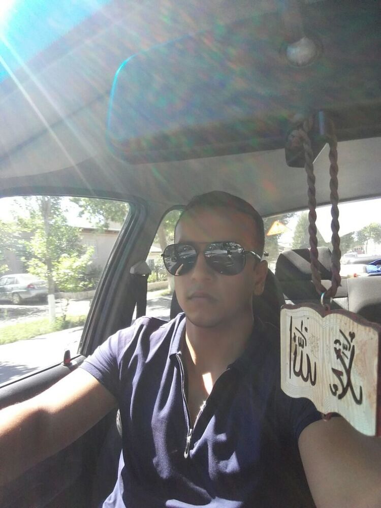  15915882  Rasul, 31 ,    