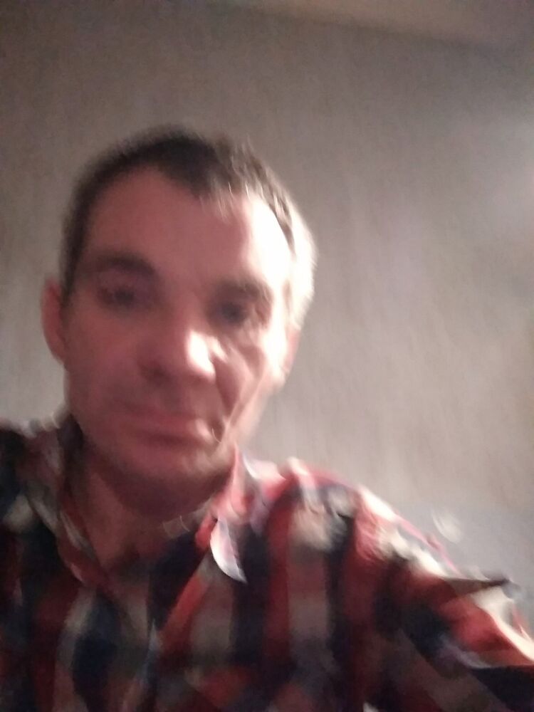  ,   Robert, 48 ,   