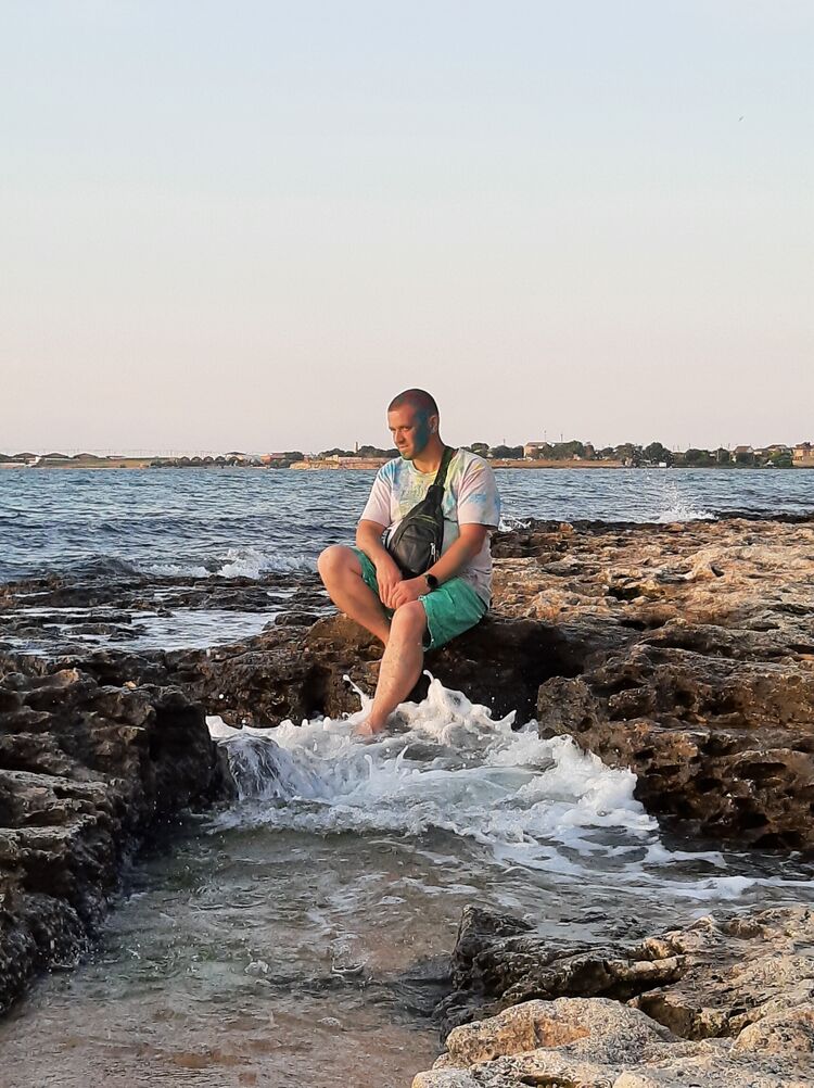  ,   Ivan, 46 ,   ,   