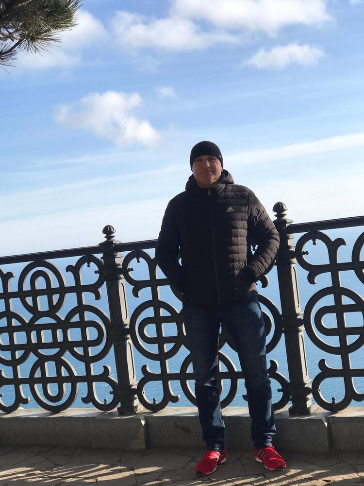 43638672  Valeriy, 55 ,    