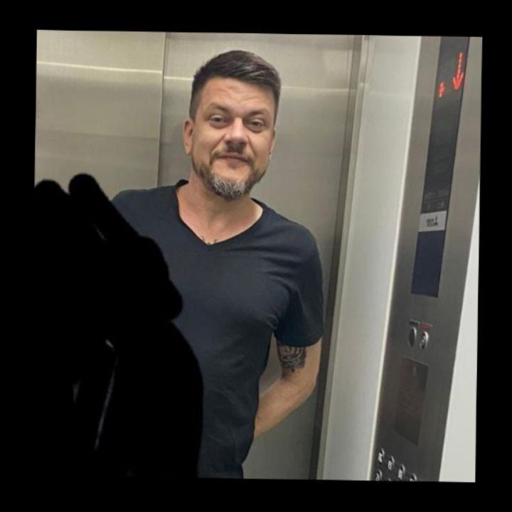  Azor,   , 41 ,   ,   