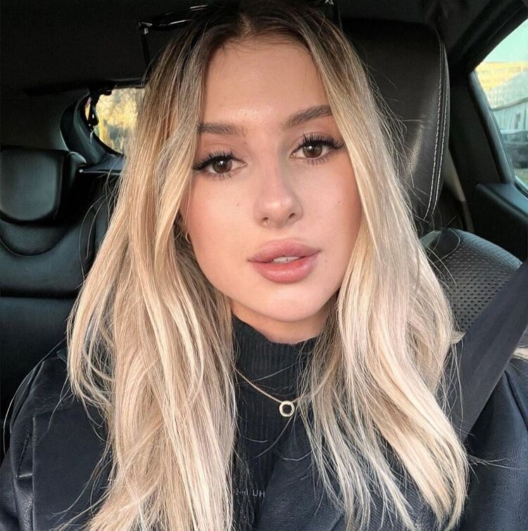  30275042  Aleksandra, 26 ,    