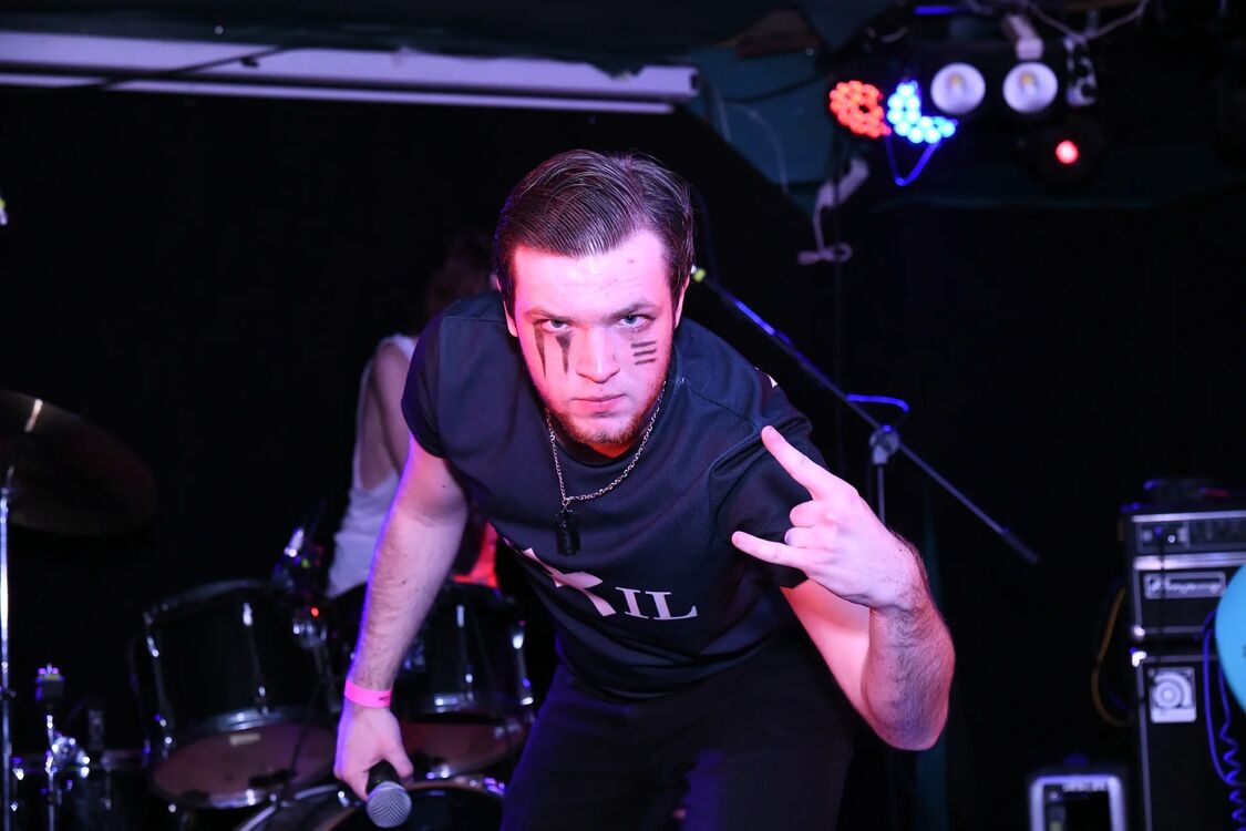  32212312  Vladislav, 22 ,    