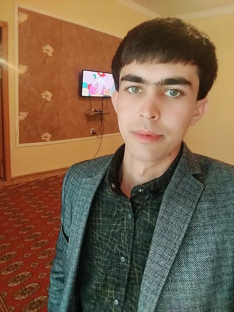  33364502  Ilsat, 25 ,    