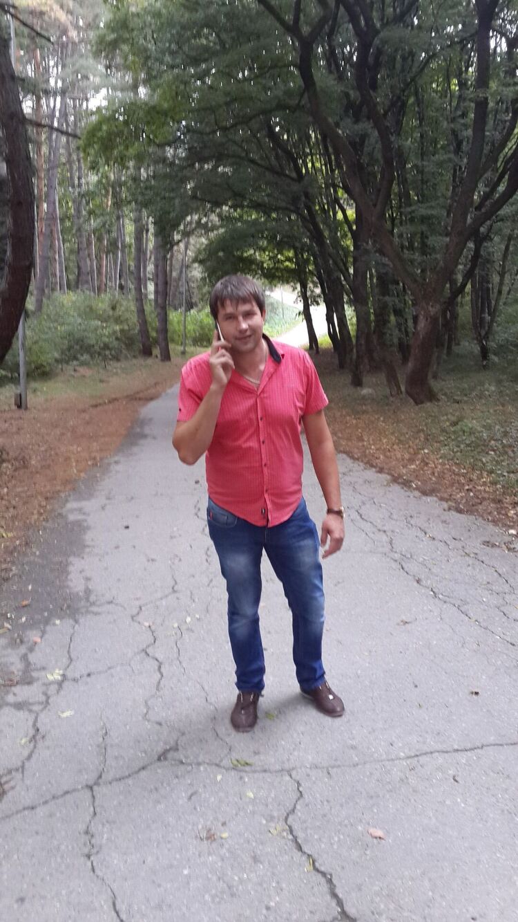  46426872  , 40 ,    
