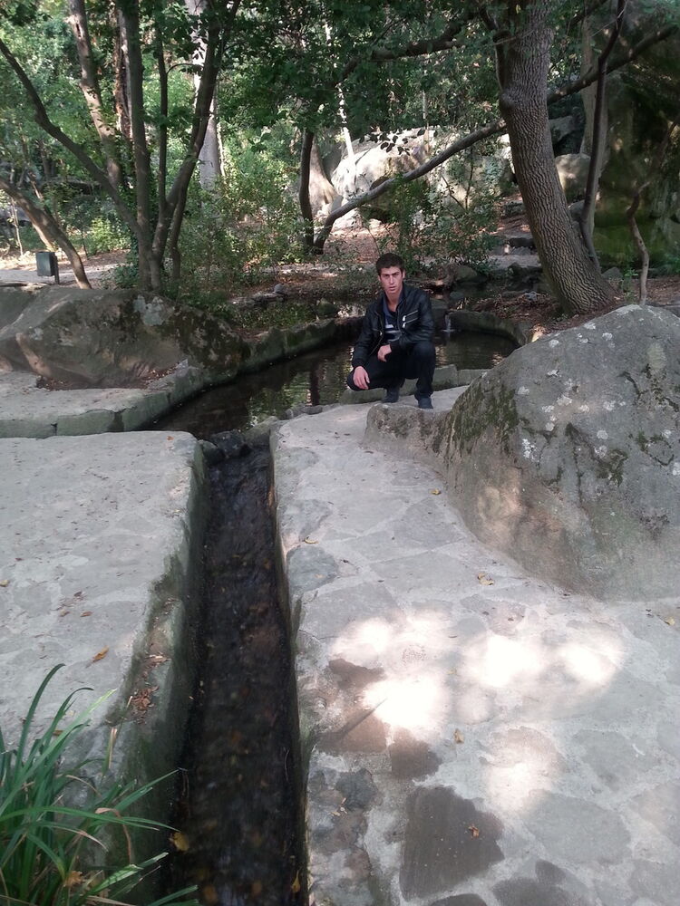  ,   Edem, 32 ,     , c 