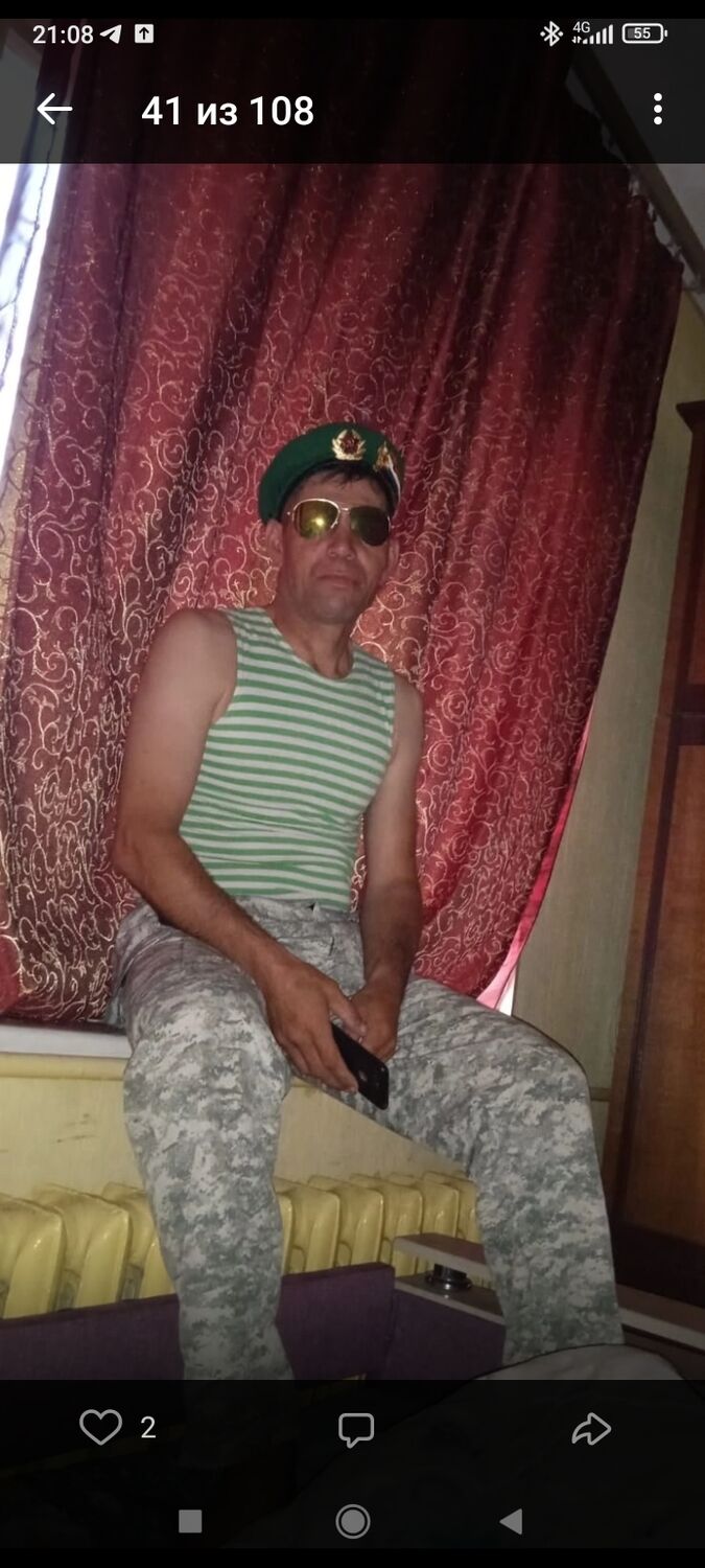  30866862  Petr, 44 ,    