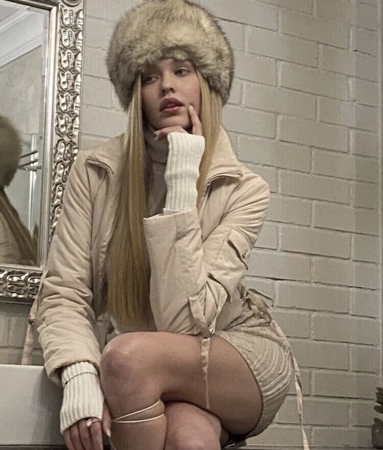  31645772  Anutochka, 25 ,    