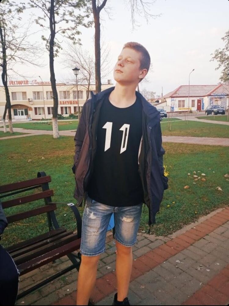  16006552  Paul, 24 ,    
