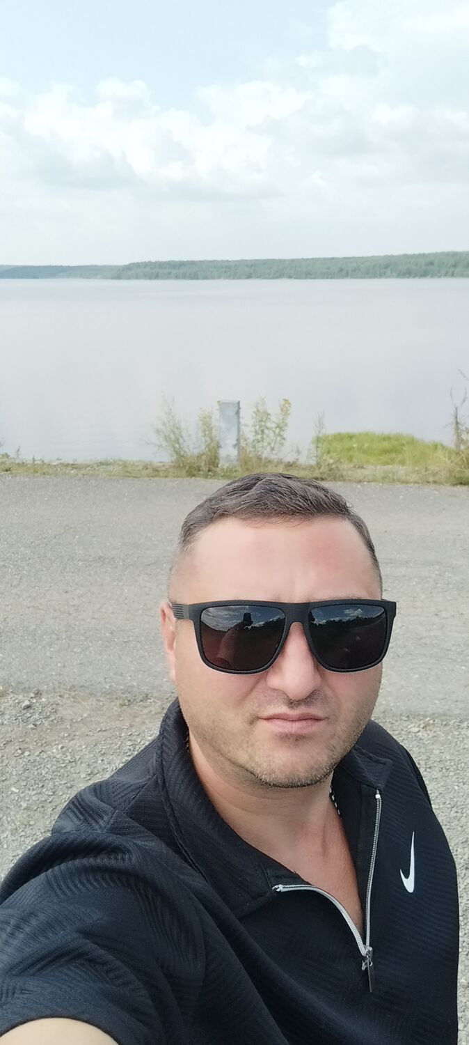  52839572  , 38 ,    