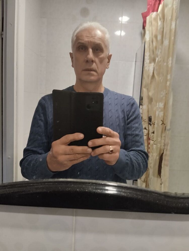  41273922  , 66 ,    
