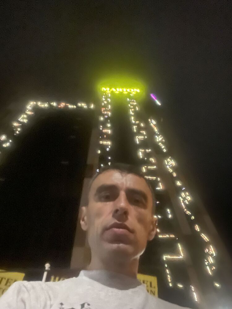 44928282  , 37 ,    