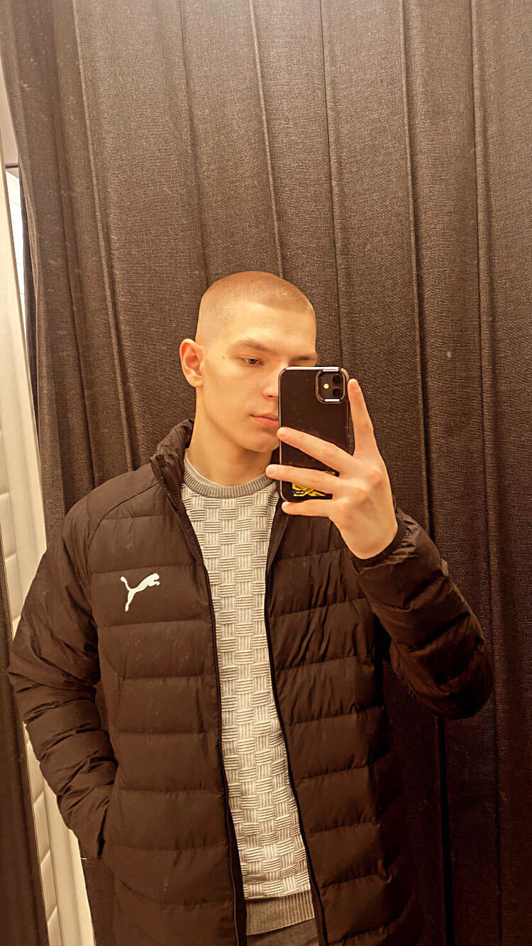  ,   Sergey, 20 ,   
