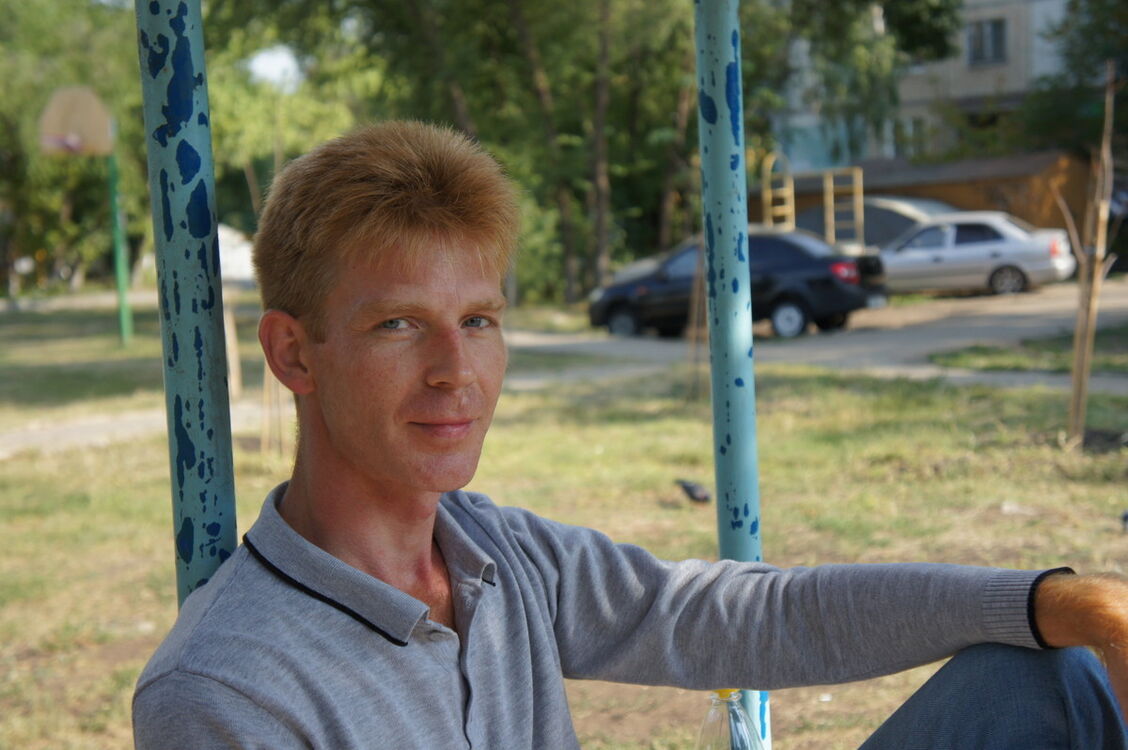  ,   Dominik, 46 ,     , c 
