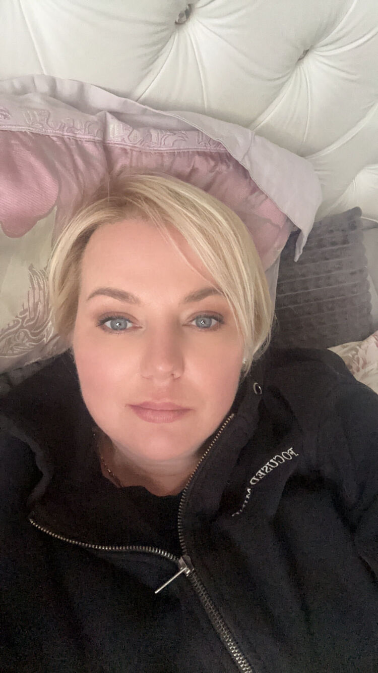  ,   Ksenia, 48 ,     , c 