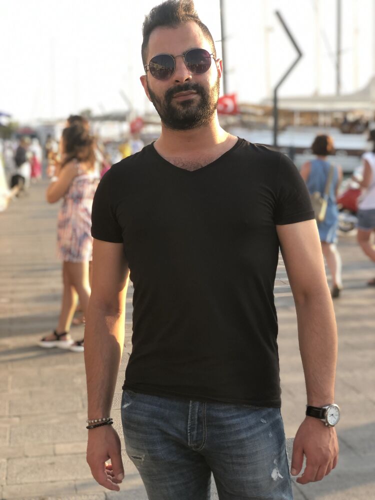  Esenyurt,   Hamid, 36 ,   ,   , c , 