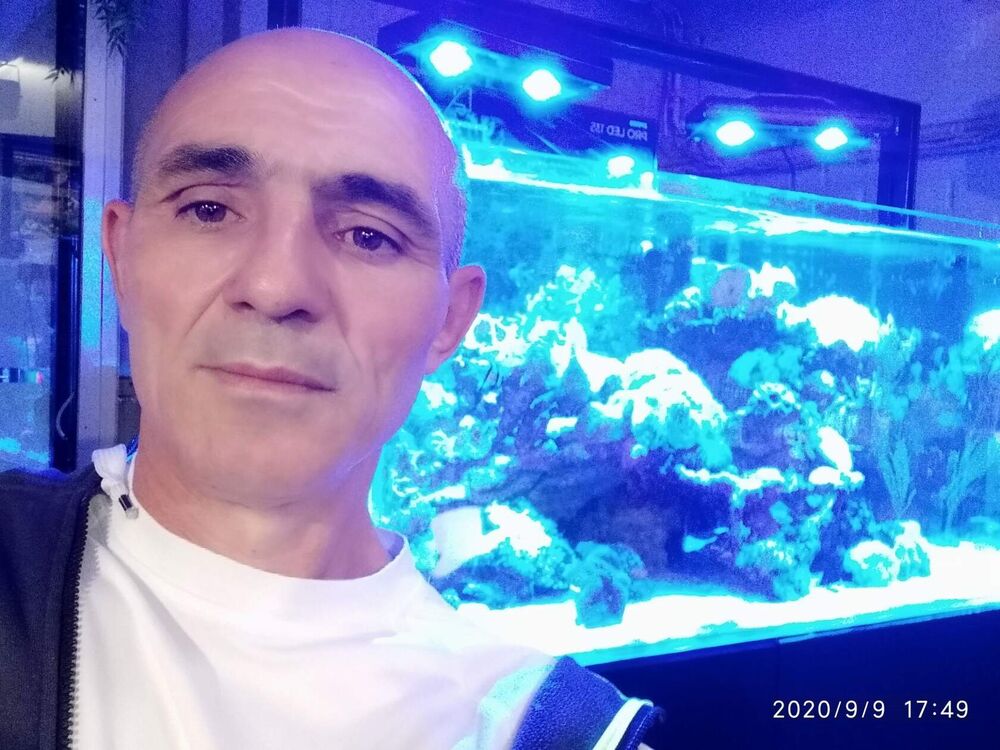  33481992  Victor, 52 ,    Charenton-Le-Pont