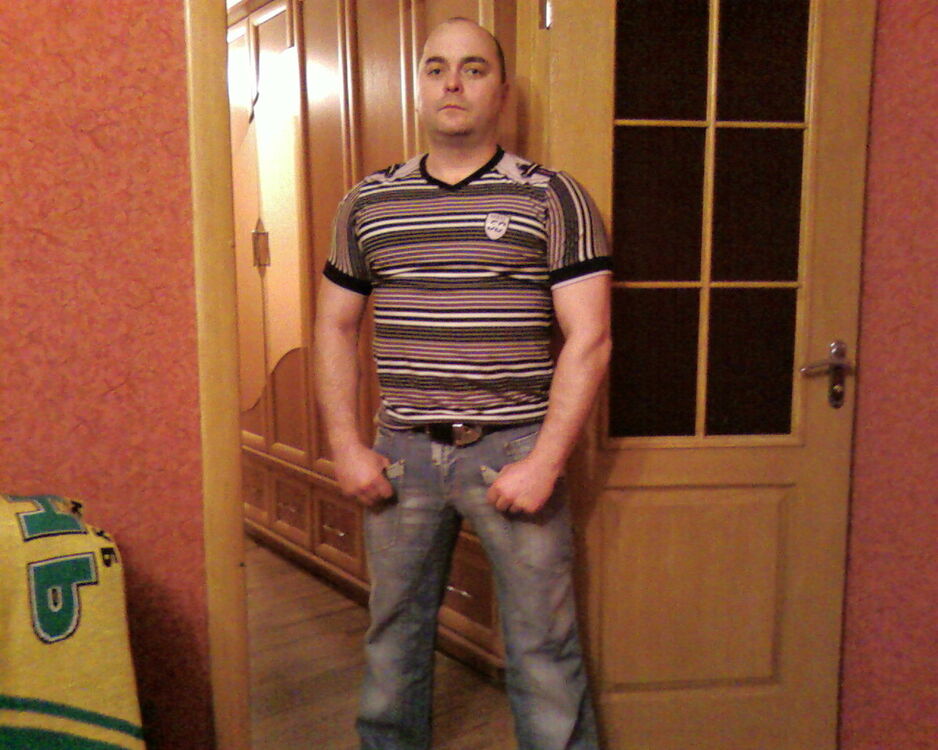  8093052  Vlad, 47 ,    