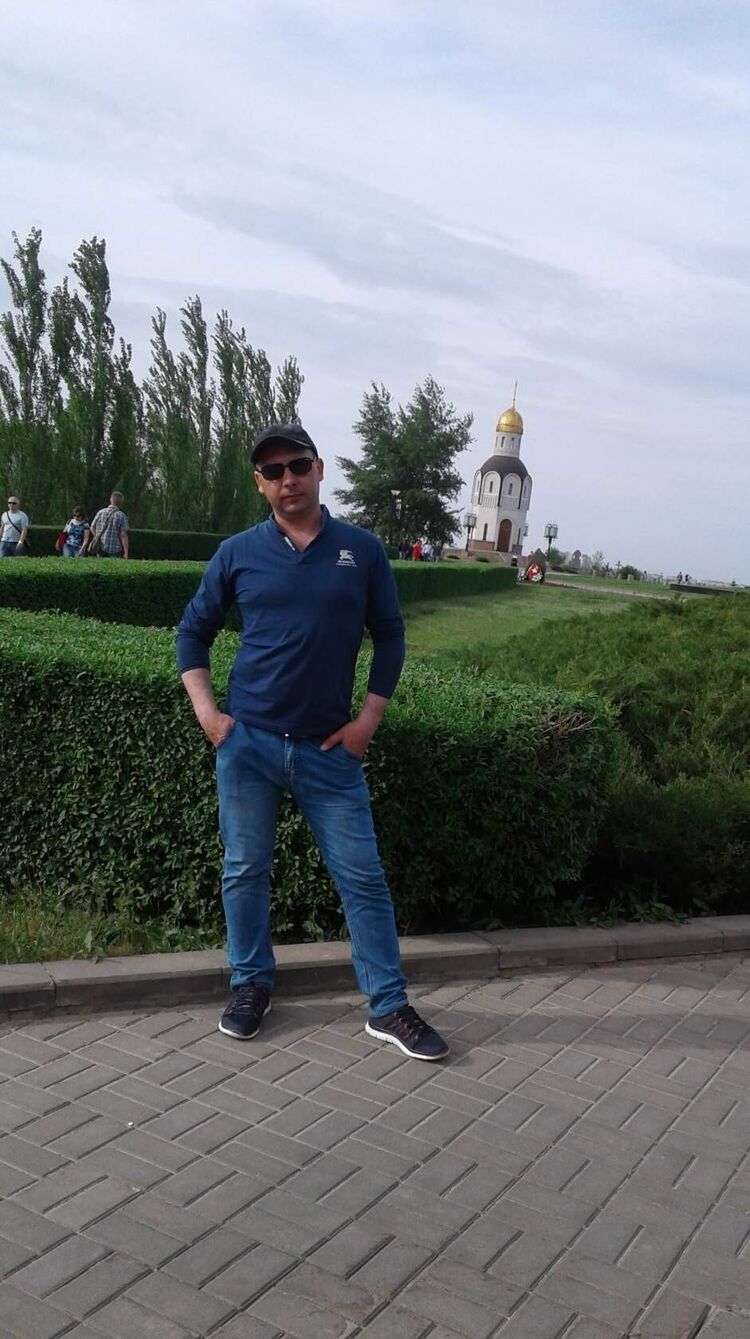  ,   Alex, 43 ,   ,   