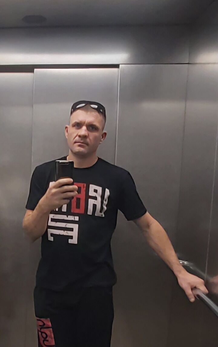  46378932  , 42 ,    