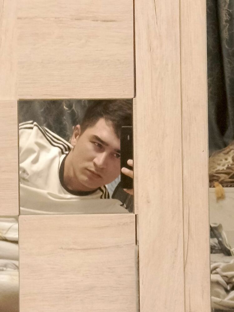  ,   Bobur, 22 ,   ,   