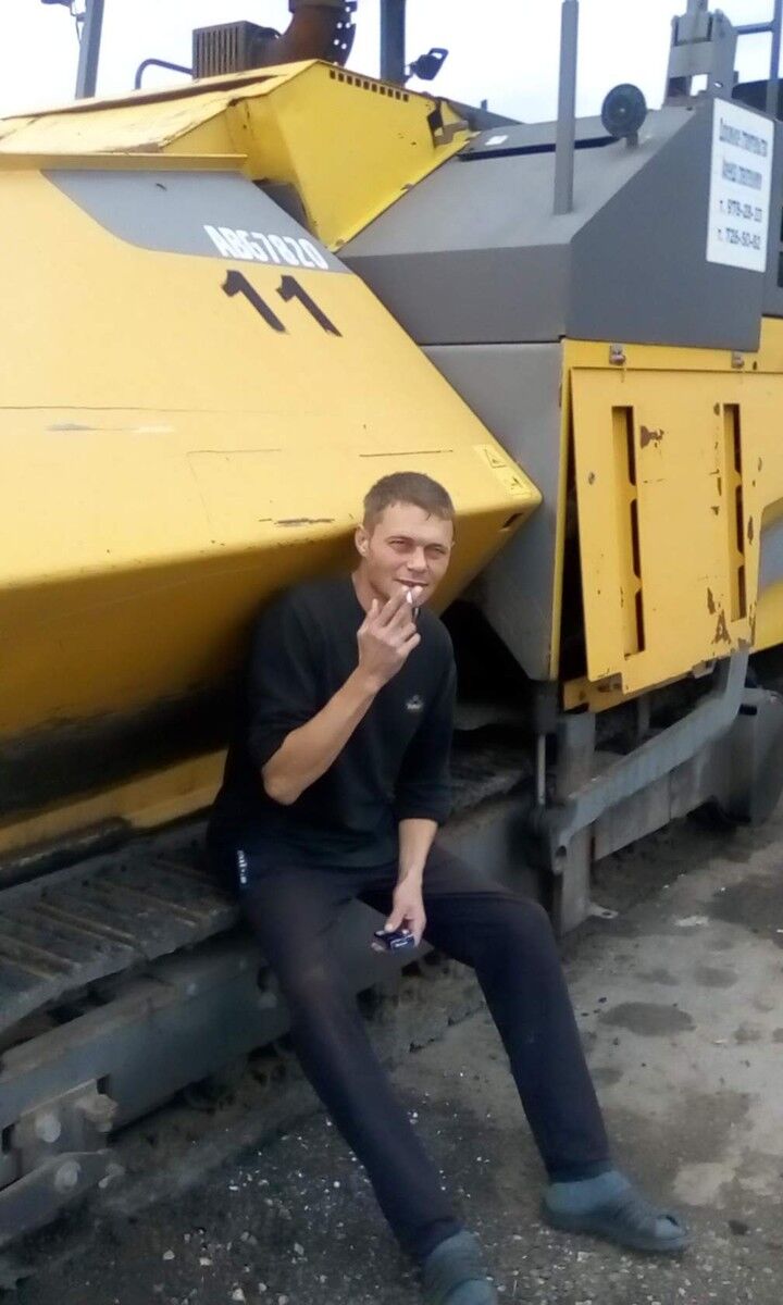  8252422  , 49 ,    