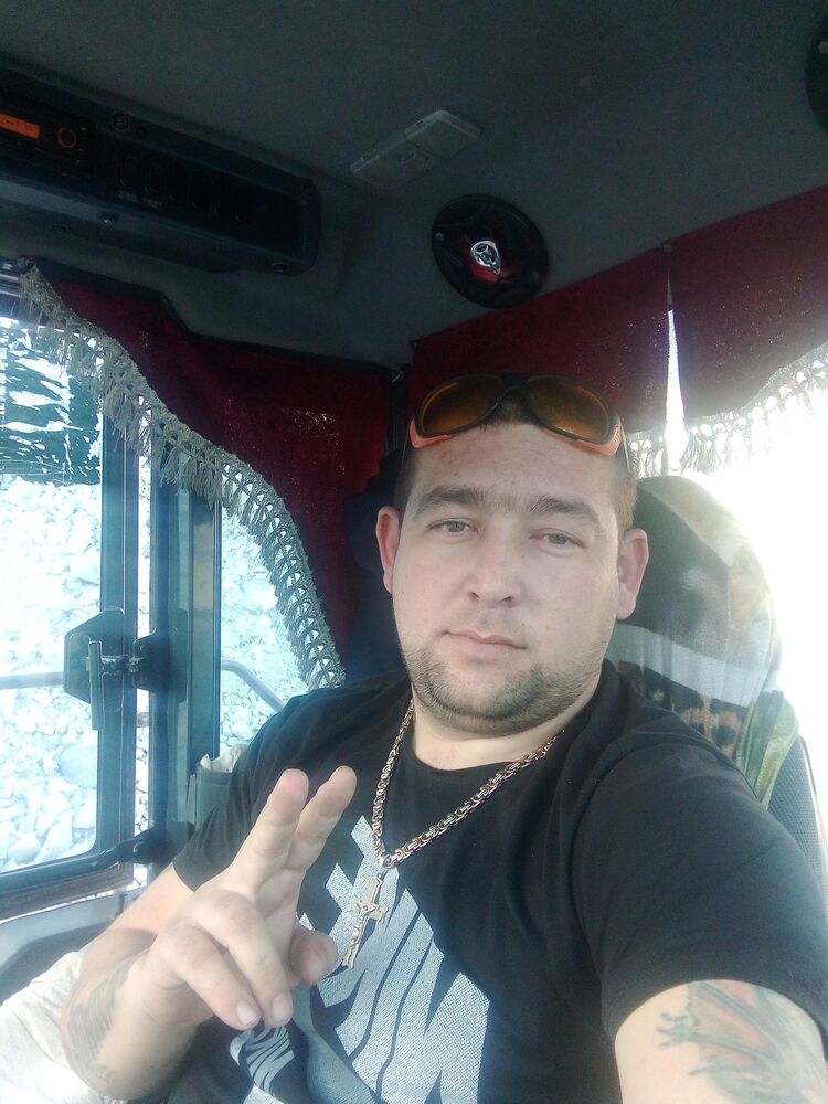  41136412  , 28 ,    